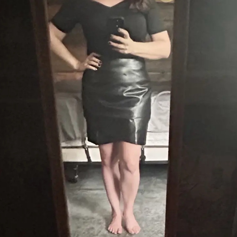 Elegant Black faux Leather Skirt